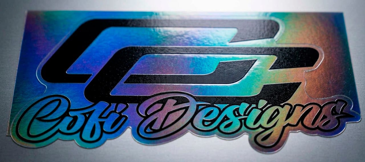 Calco Cofi Designs en vinilo holográfico con tinta UV